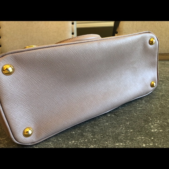Prada Saffiano Luxe tote small - Picture 2 of 5